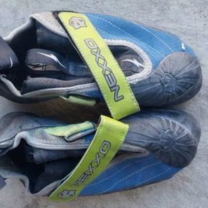 Evolv "Nexus" (size 8), blue green